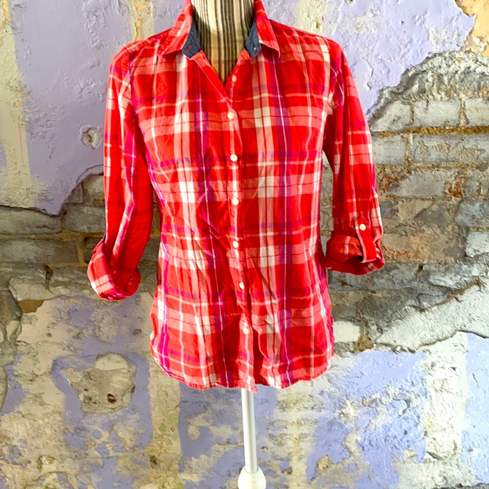 Tommy Hilfiger button down classic fit